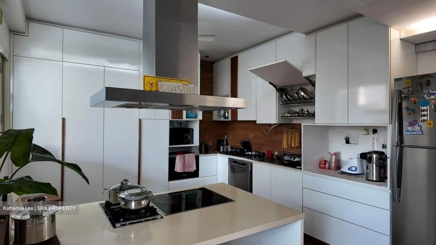 Jago Close (D15), Terrace #546620401